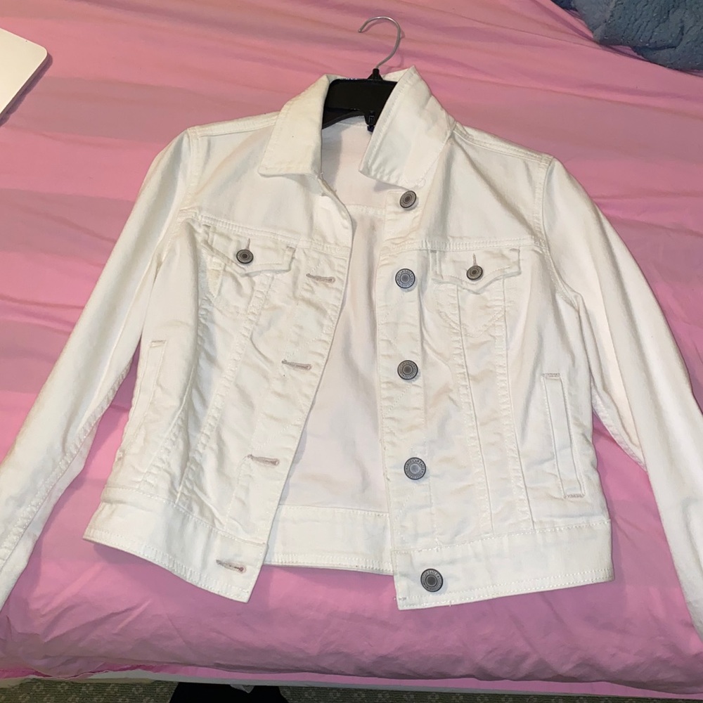 White American Eagle Jean Jacket